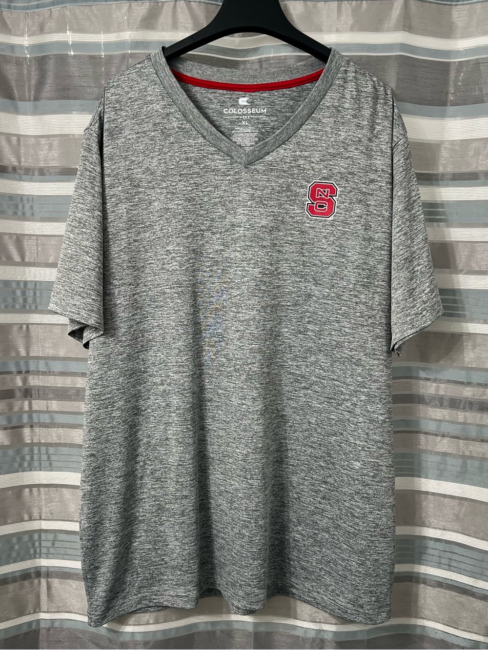 Colosseum NC State Wolfpack Men’s Gray V-Neck Performance Tee with Logo